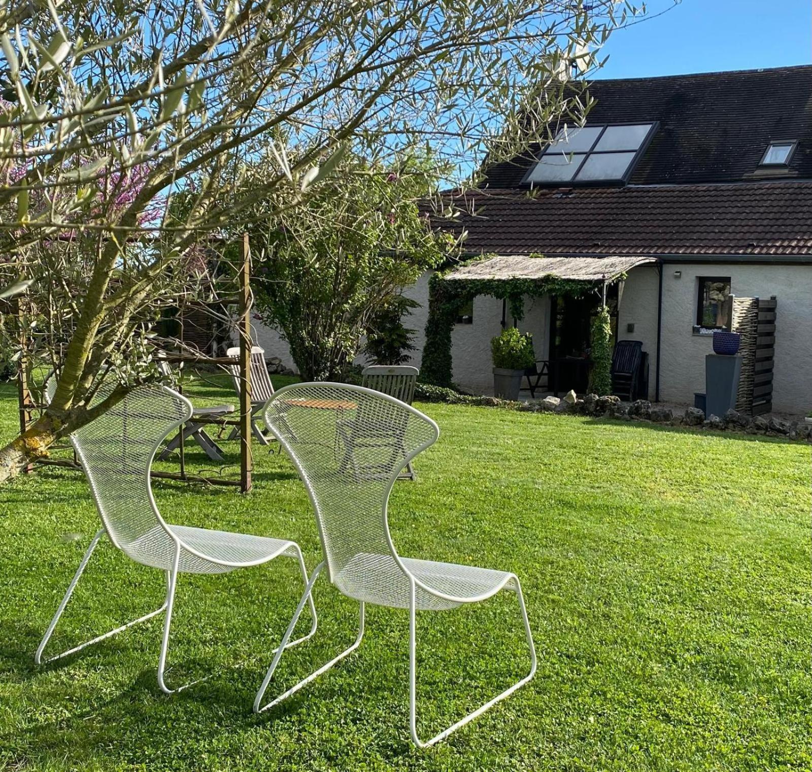 Gite Et Studios Les Barongeres Farges-les-Chalon Luaran gambar